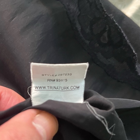 Trina Turk Black, 3/4 Sleeve Boat Neck Midi, size 8 - Picture 9 of 10